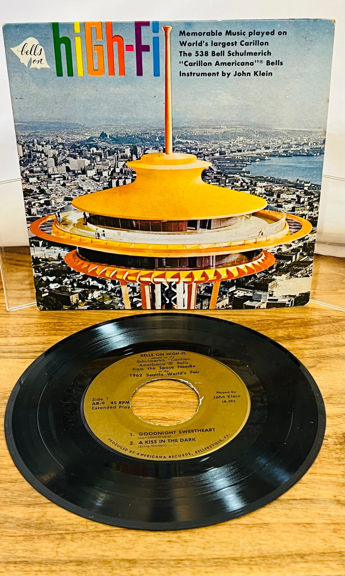 Seattle World's Fair 45 Record, Bells On HighFi On World's Largest