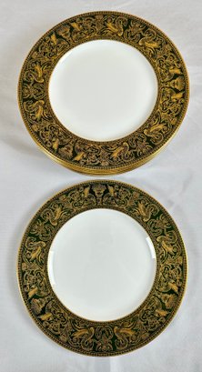 Nine Wedgwood Florentine Dinner Plates