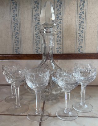 Crystal Sherry Decanter With 6 Glasses.