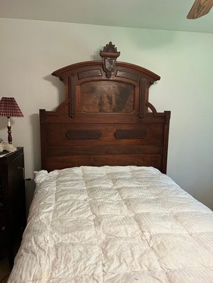Eastlake Bed Frame With Mattress