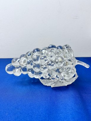 Cluster Of Glass Grapes 8x4.5