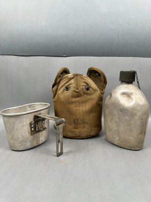 Vintage US Army Canteen And Cup.