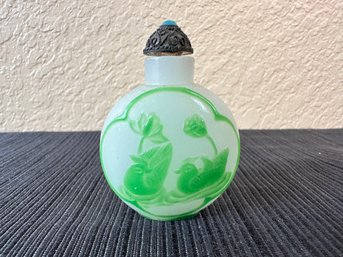 Green Peking Glass Snuff Bottle