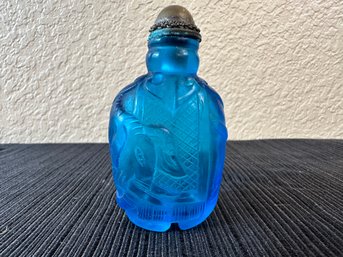 Etched Blue Glass Chinese Snuff Bottle