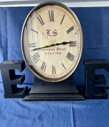 Liverpool Station Clock And E Bookends.