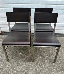 Modern Style Set Of 4 Chairs