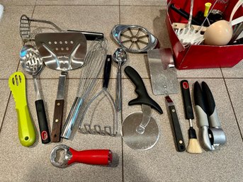 Lot Of Misc Kitchen Utensils