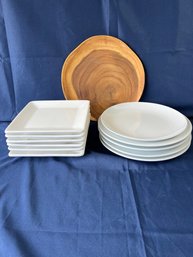 5 Square Plates, 5 Round Plates, 1 Wood Plate.