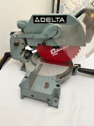 Delta Compound Mitre Saw 10. Model 36-220