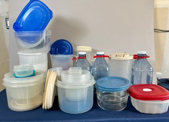 Large Lot Of Plastic Containers With Covers 2 Glass.