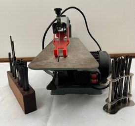 Delta 25 Inch Scroll Saw With Many Blades.