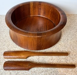 Wooden Salad Bowl With Wooden Tongs