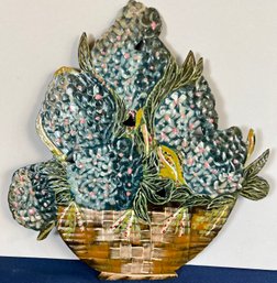 Metal Flower Basket Wall Art.