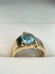 14K Diamond And Topaz Ring Size 7