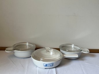 3 Corning Ware Microwave Dishes W/lids
