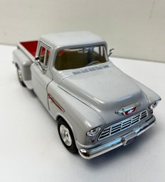 1955 CHEVY 5100 STEPSIDE  1:24 SCALE  DIECAST COLLECTOR  MODEL CAR