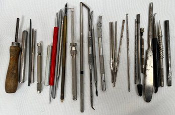 Lot Of Cutting, Cleaning And Scraping Tools. Starrett, Swan Bates And Boye.
