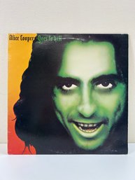 Alice Cooper: Goes To Hell