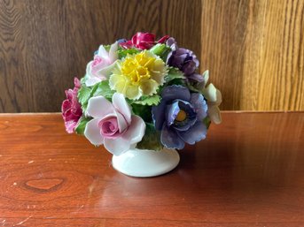 Beautiful Capodimonte Style Porcelain Flower Bouquet