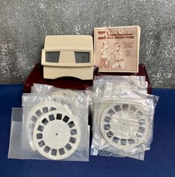 Vintage View Master With Color Stereo Pictures And Original View-master Box