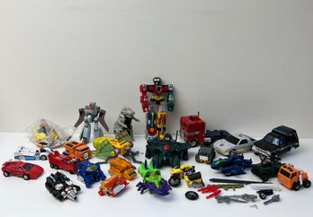 Vintage 80s 90s Transformers Go-bots Figures And Accessories