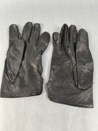 Fownes All Leather Womens Medium Gloves.