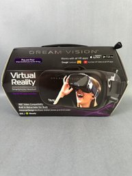 Dream Vision: Virtual Reality Headset