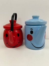 2 Vintage Plastic Tanda Toys Pitchers.