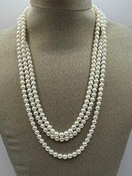 1 Long Strand Of Cultured Pearls