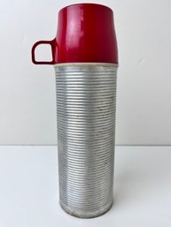 Vintage 1 Pint Thermos - The American Brand Thermos Products Co.