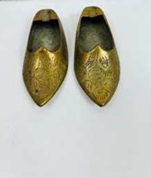 Vintage Pair Of Brass Shoes Ashtrays From India