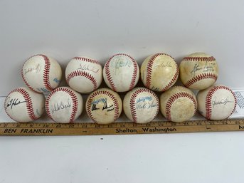 11 Autographed Baseballs Lot 2.