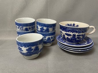 Lot Of Blue Willow Cups