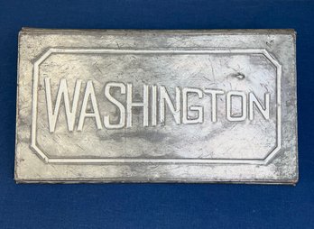 Vintage Washington Husky Cake Pan