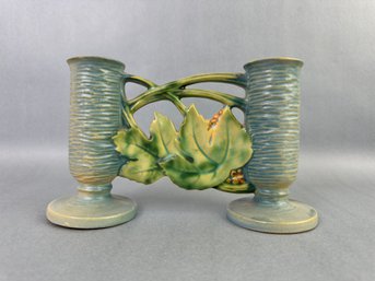 Roseville Vintage Double Bushberry Bud/gate Vase