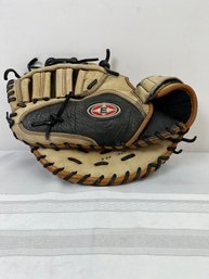 Easton TB 32 Pro Youth Series Right Hand Baseball Glove