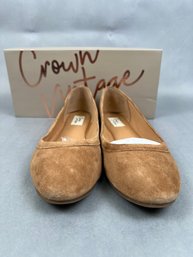 Crown Vintage Size 9m Melidee Slip Ons.