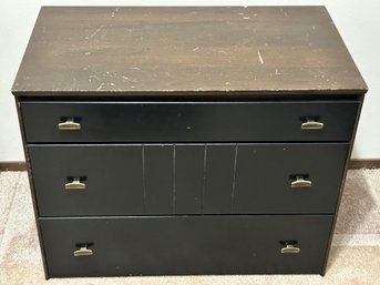 Vintage 3 Drawer Dresser *LOCAL PICKUP ONLY - NO SHIPPING*