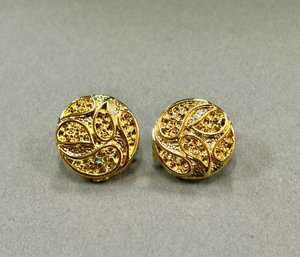 Round Gold Tone Clip On Earrings
