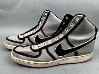 Vintage Size 10 Nike Hi Tops.