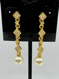 Rhinestone And Pearl Pierced Earrings
