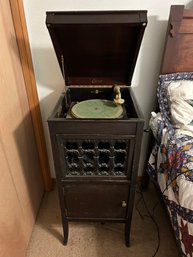 Edison Disc Phonograph H 10