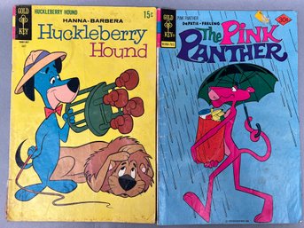 2 Vintage Comic Books, Pink Panther And Huckelberry Hound.