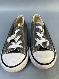 Pair Of Converse All Star Shoes Child Size 9.