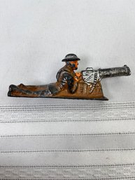 Vintage 1930s Cast Lead WW1 Military Soldier With Machine Gun.