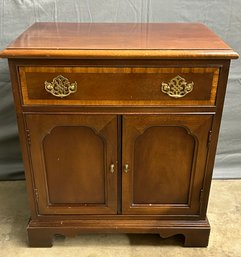 Vintage American Masterpiece Collection By Hickory Nightstand