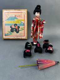 Vintage Fuyiko Japanese Doll With 6 Wigs.