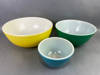 Pyrex Bowls Blue, Green Yellow Set Of 3
