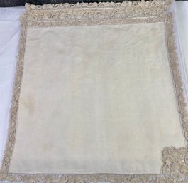 12 Lace Etched Linen Napkins