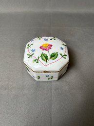 Schmidt Musical Collectable Trinket Box - Plays: April Love